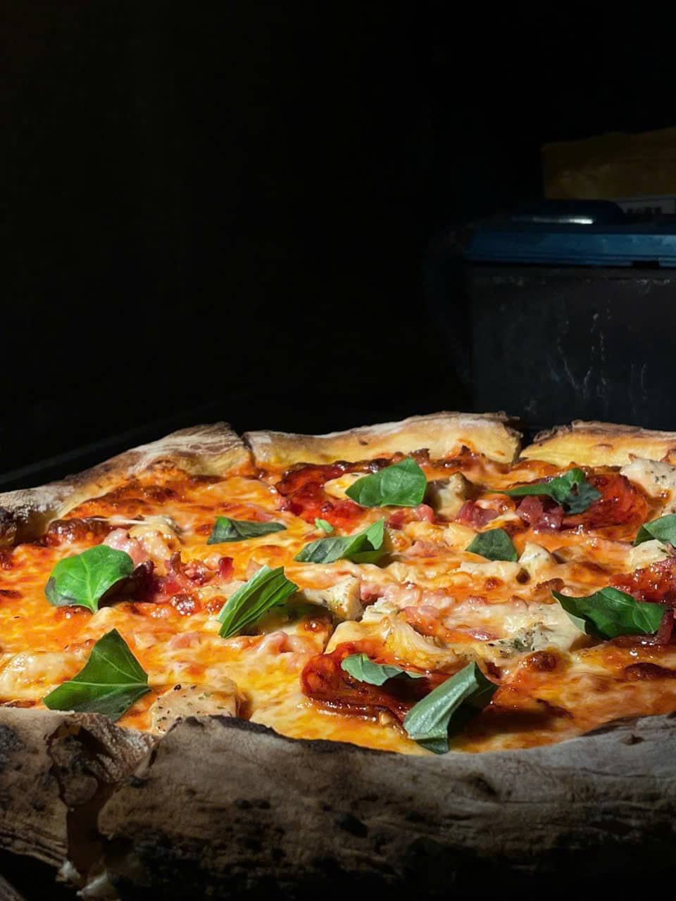 Hermanos signature pizza